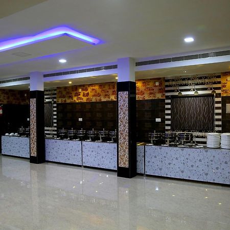 Rājahmundry Venky'S Delight酒店 外观 照片