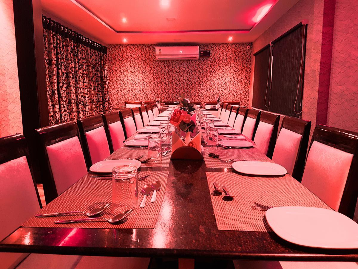 Rājahmundry Venky'S Delight酒店 外观 照片